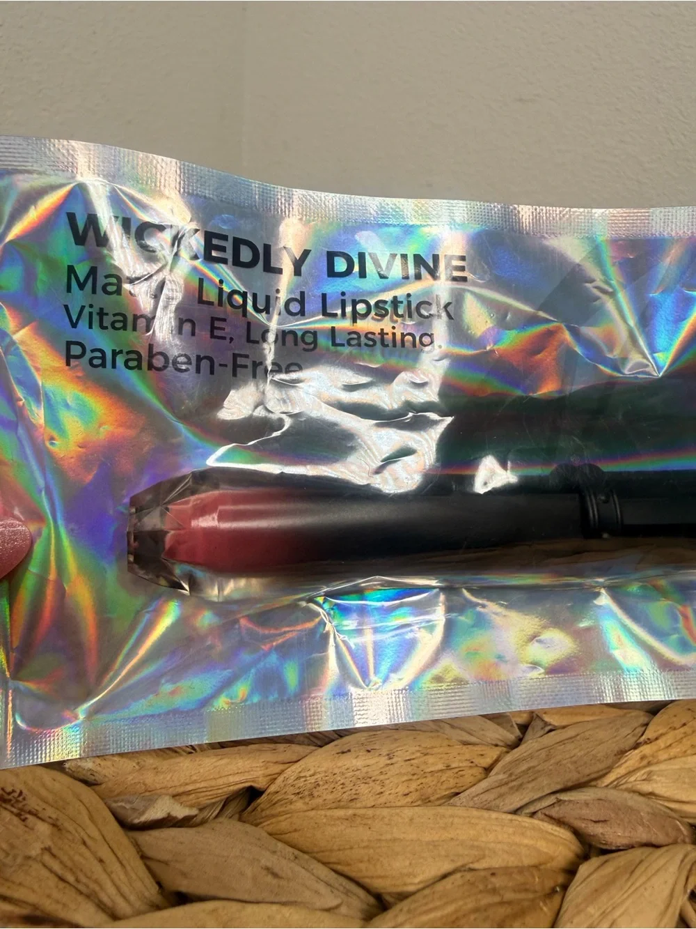 NWT LA Splash Lippie Wickedly Divine Liquid to Matte Lipstick Rose Pink Makeup